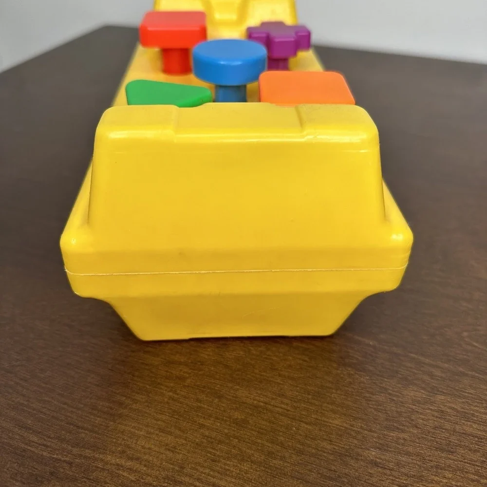 Vintage 1986 Fisher Price Tap n' Turn Bench Hammer Shapes Toddler Montessori
